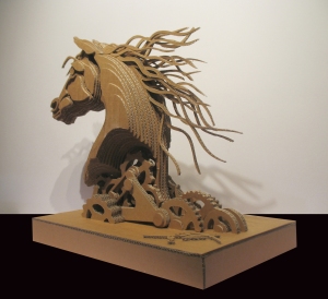 Testa di cavallo scultura in cartone